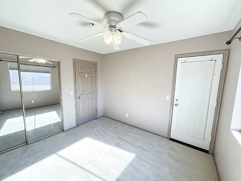 9276 E Sutton Dr — Photo 27