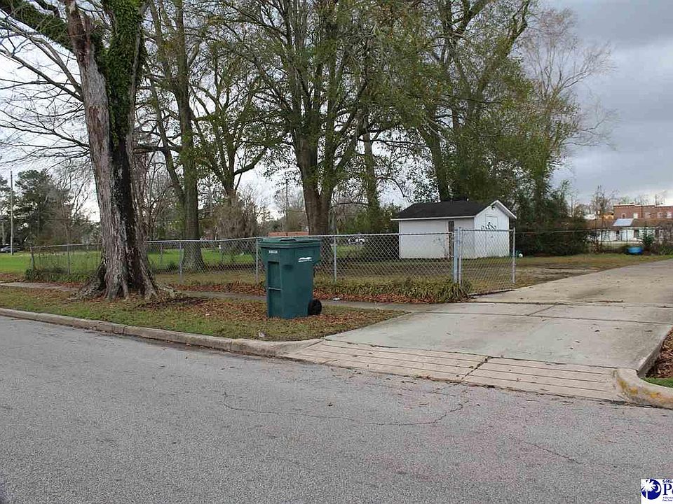 2nd image of 214 Harllee Pl