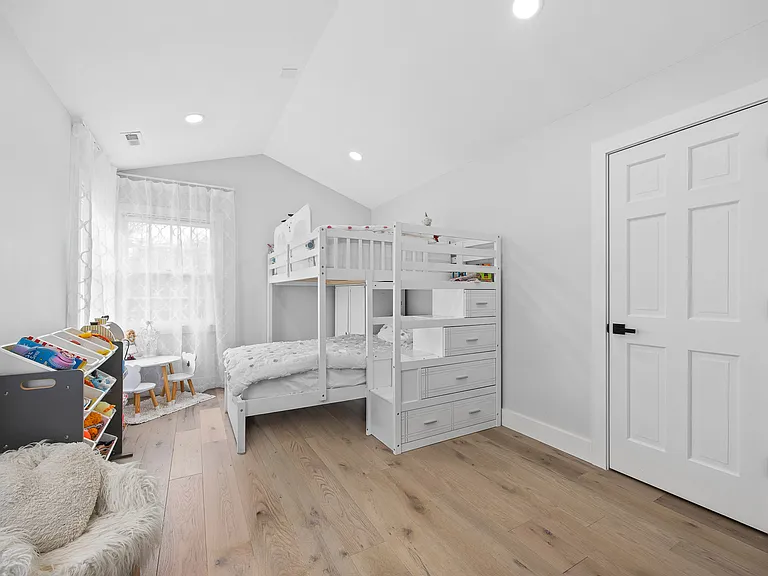 1504 Aberdeen Ct #1504 — Photo 18