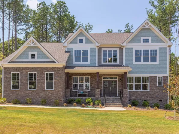 700 Oak Ridge Dr, Cary, NC 27519