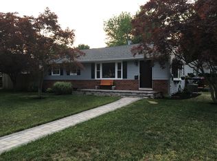 6 Indian Queen Ln, Lumberton, NJ 08048