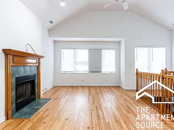 5th image of 2901 N Hoyne Ave APT 3