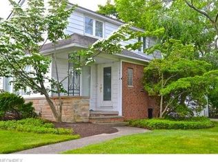 1510 Oakmount Rd, Cleveland, OH 44121