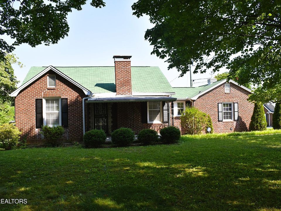 1st image of 809 Highland Dr