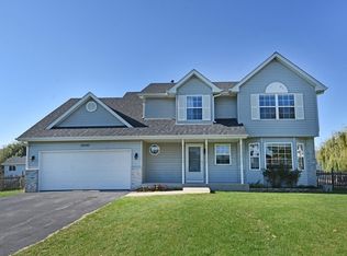 26142 Oak Ridge Ct, Channahon, IL 60410