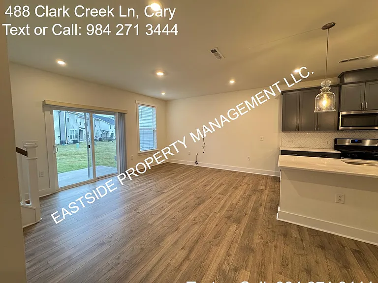 488 Clark Creek Ln — Photo 5