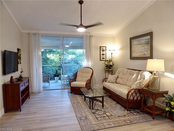 5th image of 6655 Huntington Lakes Cir APT 201