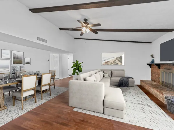 1807 Chamberlain Dr, Carrollton, TX 75007