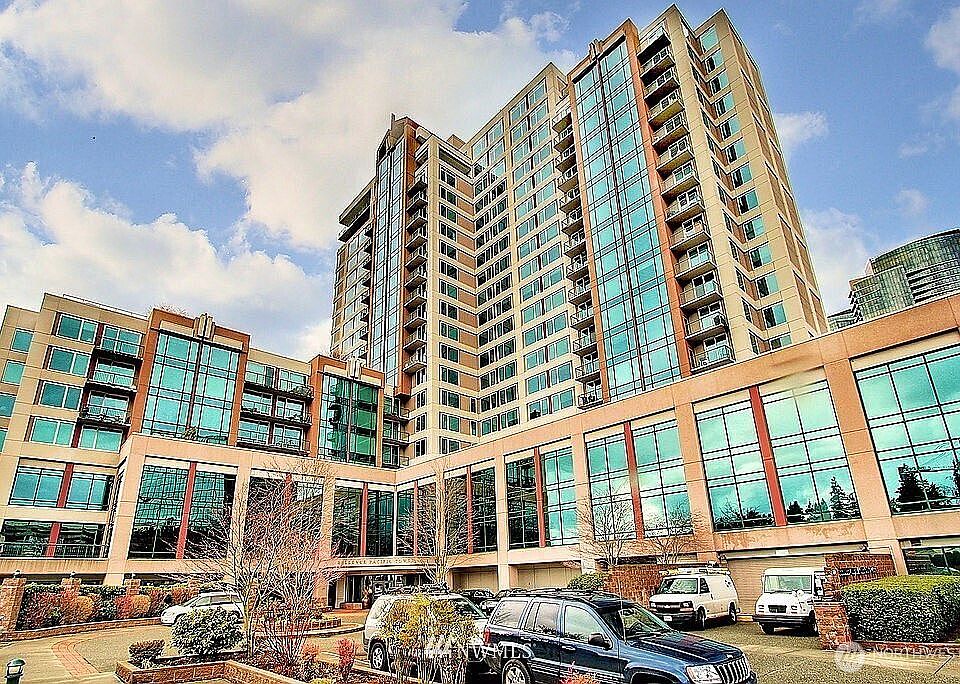 Bellevue Pacific Tower