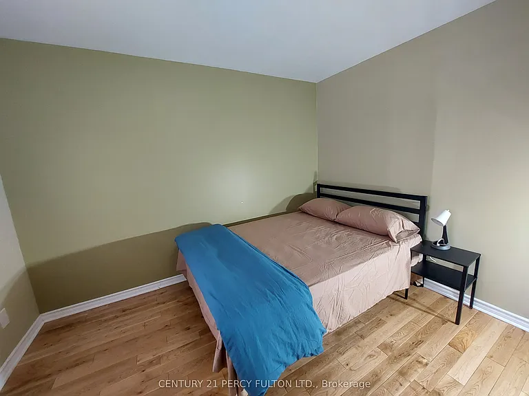 98 Westbourne Ave — Photo 12