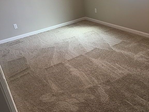 5th image of 2202 Deadwood Dr