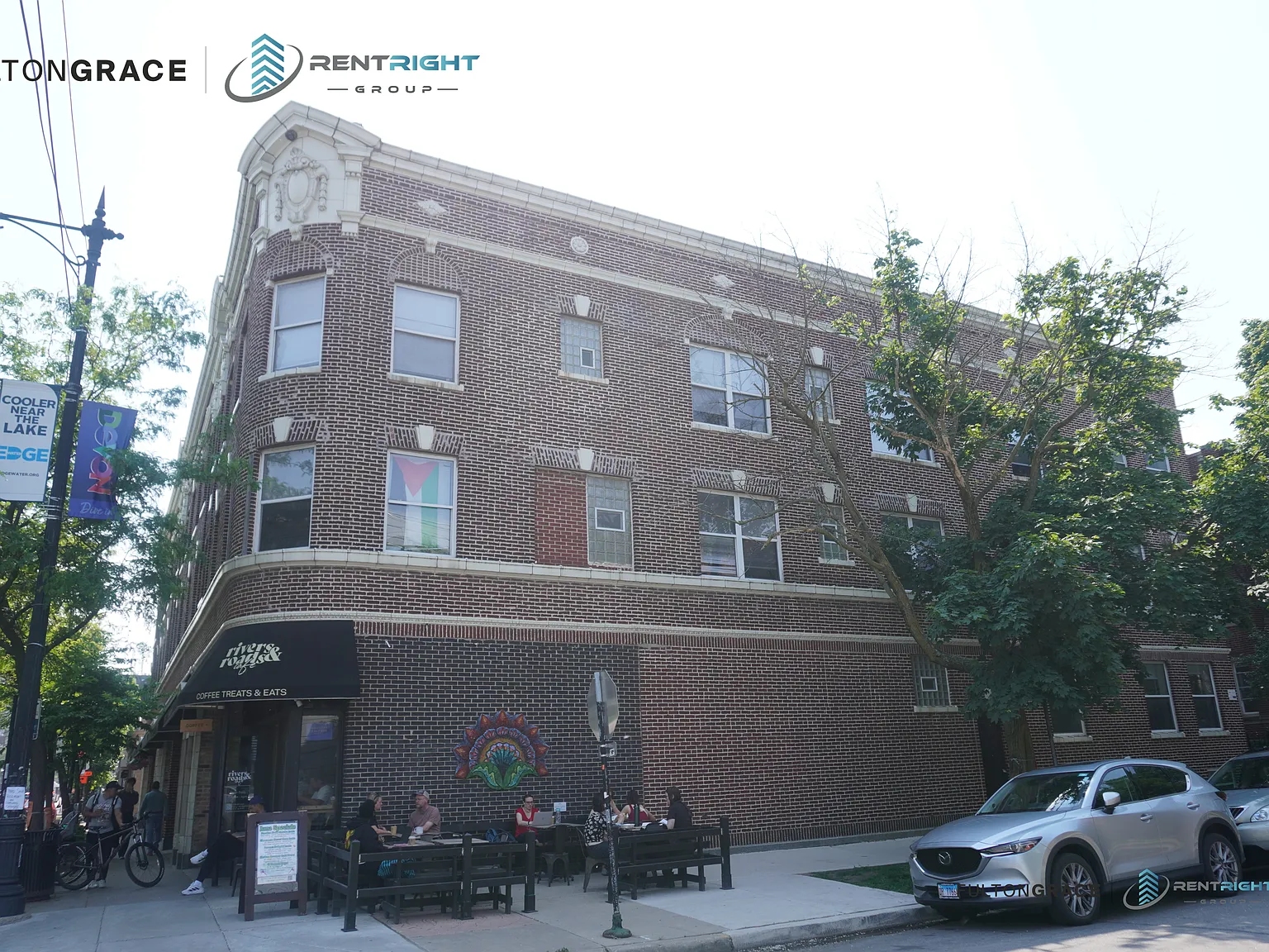 2 bed, 1.0 bath, 1100 sqft, $2,000 — Photo 2