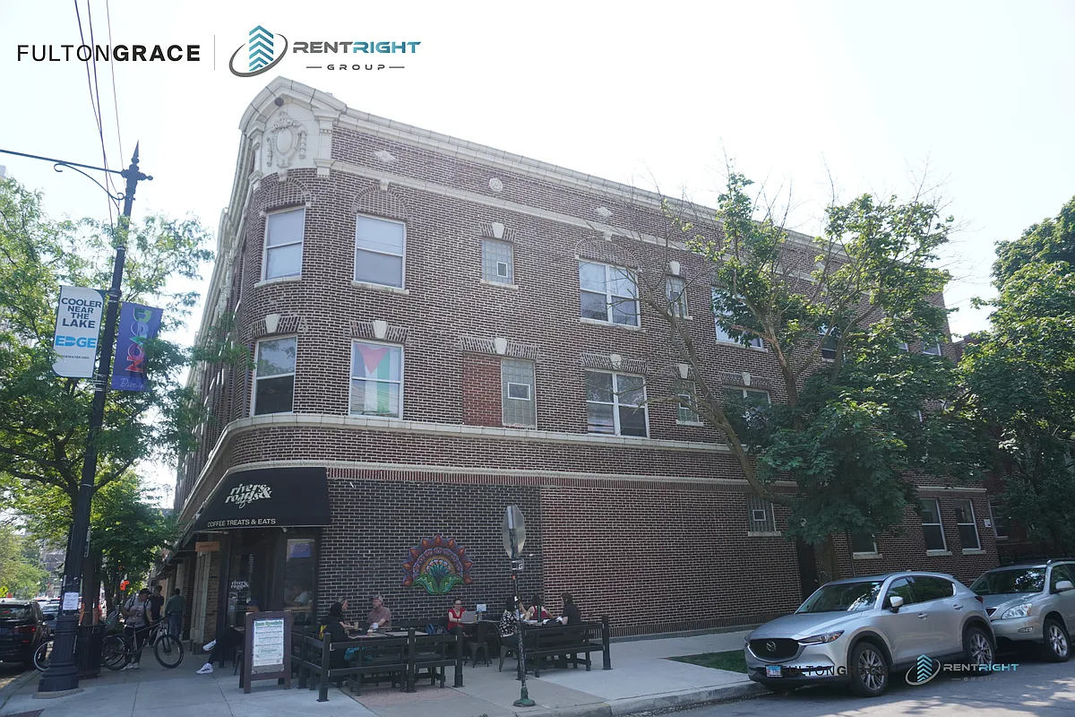 Building Photo - 1249 W Devon Ave #2E