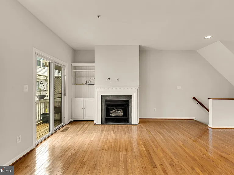 1227 V St NW — Photo 10
