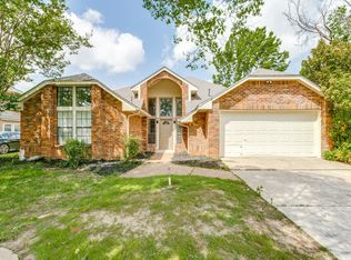 4106 Woodland Ct, Grapevine, TX 76051