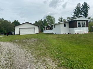 676 W Cherry Creek Rd, Mio, MI 48647