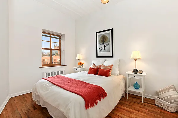 Sold by Corcoran | media 2