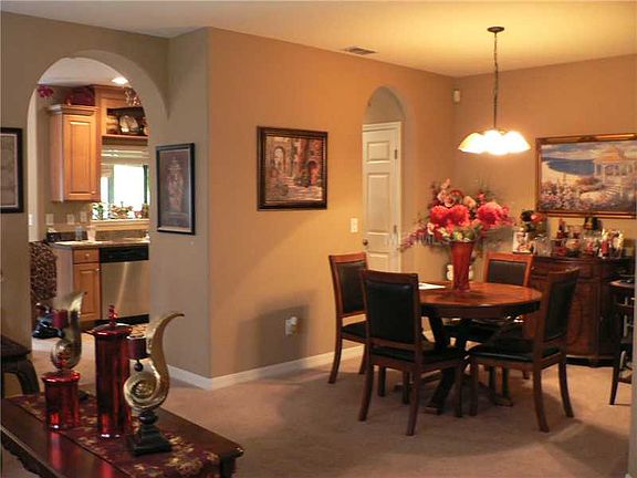 4th image of 2440 Windsor Lakes Cir