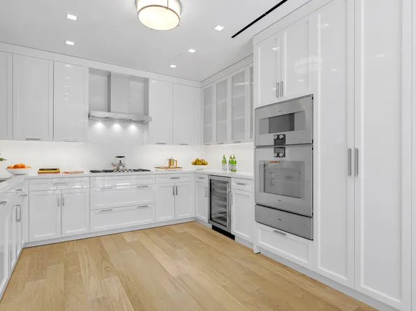 40 East 72nd Street image 3 of 17