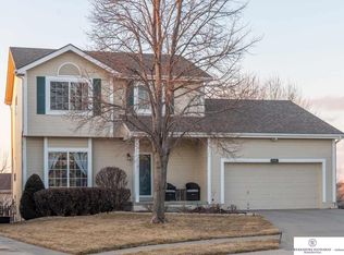 4760 N 149th Cir, Omaha, NE 68116