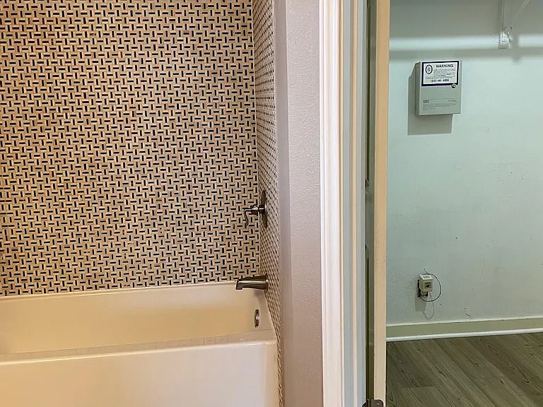 16837 Bailey Jean Dr — Photo 13