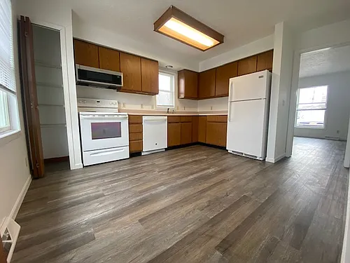 1477 Jackson Ave Photo 1