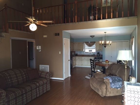 5th image of 320 Camille Dr