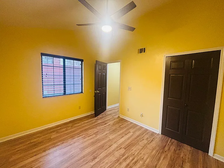 900 SW 62nd Blvd #G37 — Photo 20