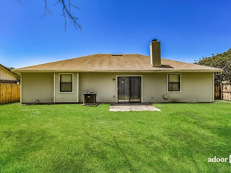 7137 Eagles Perch Dr — Photo 15