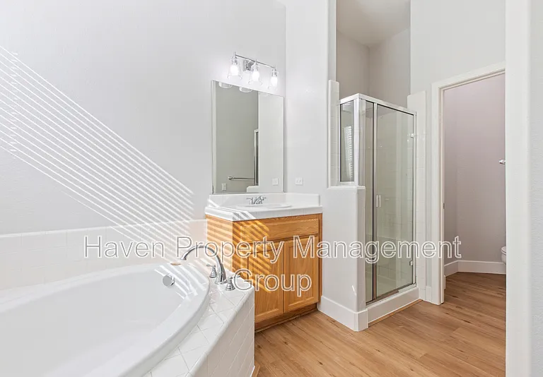 1659 Whispering Wind Dr — Photo 16