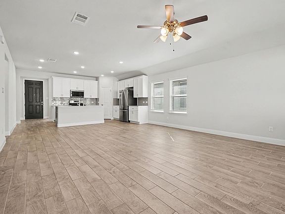 4th image of 1604 Open Range Dr