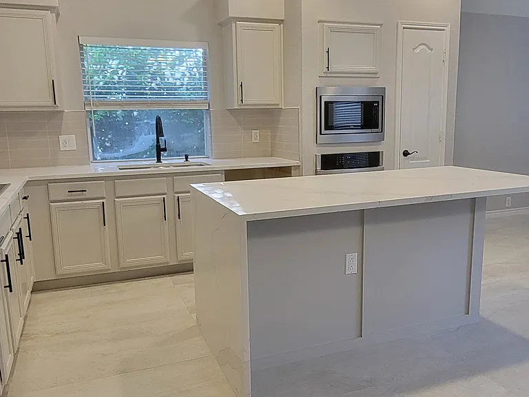 2909 Madison Ct — Photo 6