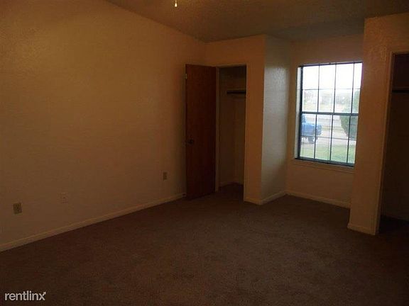 2nd image of 993 Gasisco Dr
