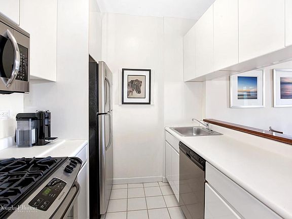 3rd image of 188 E 64th St APT 901