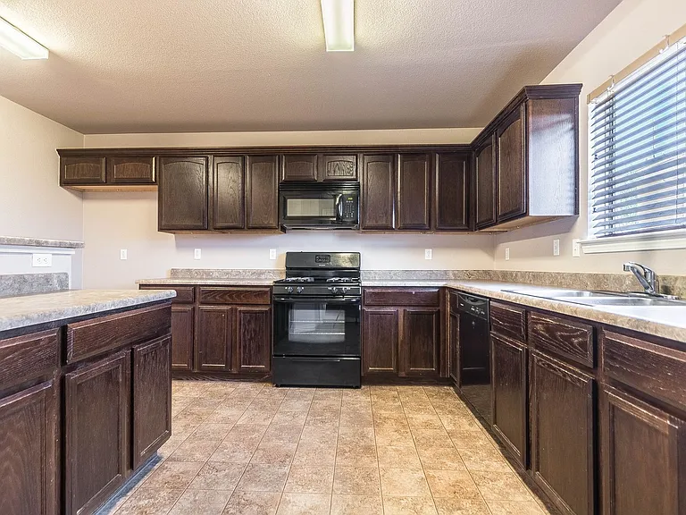14272 Lasso Rock Dr — Photo 12