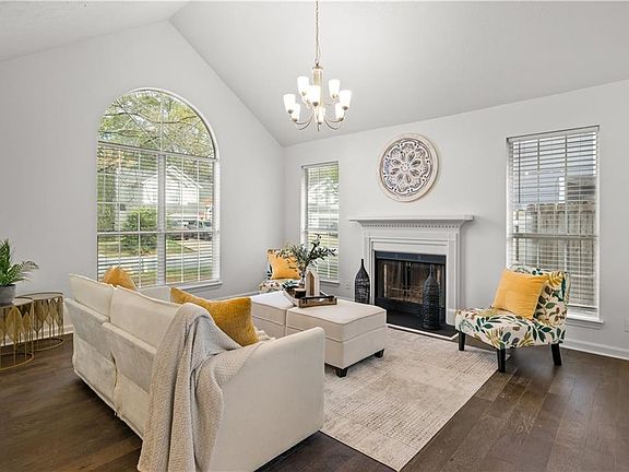 3rd image of 1464 Watercrest Cir
