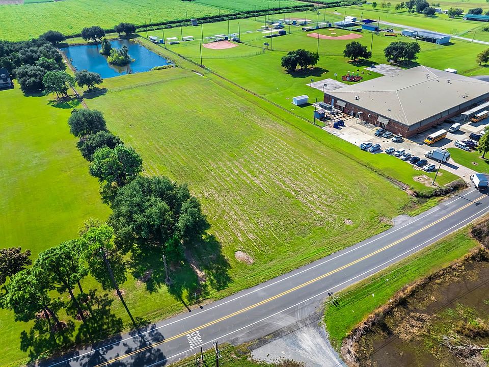 2nd image of 617 Bayou Dularge Rd