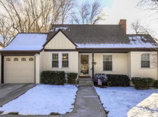 4815 Booth St, Westwood, KS 66205