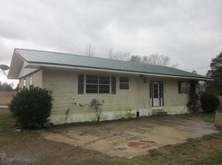 812 Sones Chapel Rd, Poplarville, MS 39470