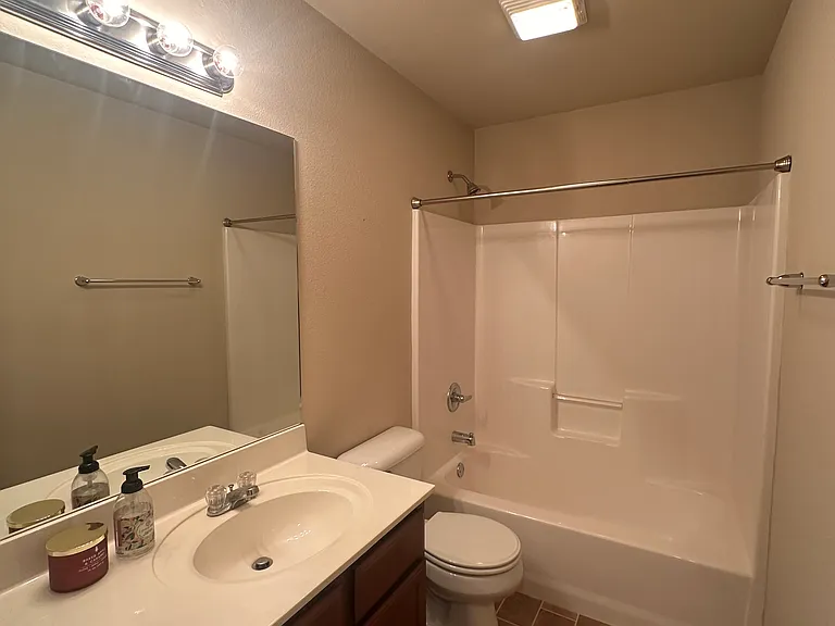 2nd bathroom
