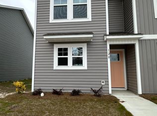 128 Smallwood Rd, Hubert, NC 28539