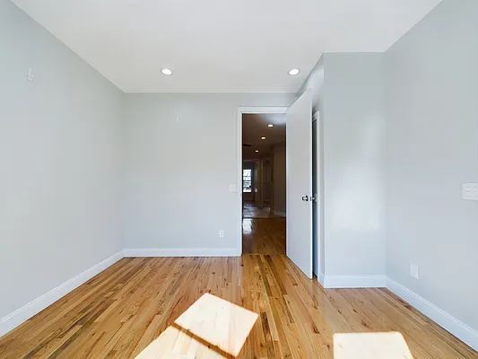 Rented by Keller Williams NYC | media 18