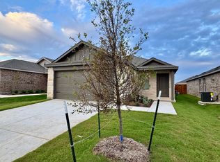 2044 Sulky Ln, Aubrey, TX 76227