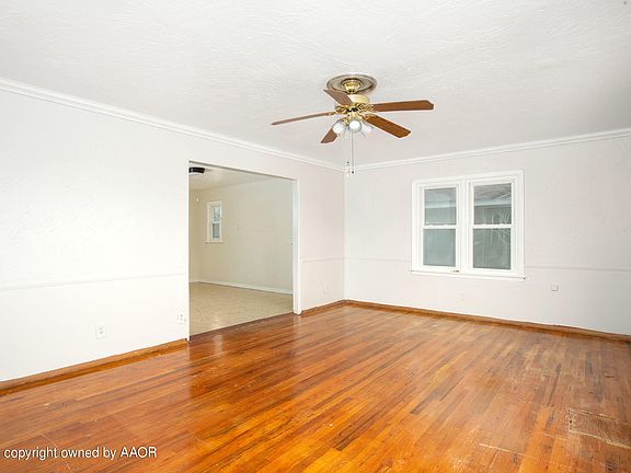 4th image of 4013 Hilltop Dr