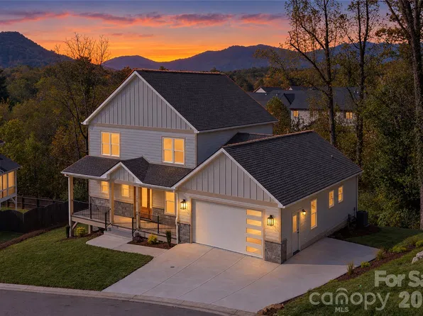 159 Meadow Breeze Rd, Arden, NC 28704