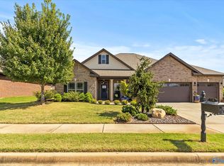 114 Walnut Cove Blvd SW, Huntsville, AL 35824