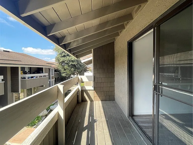 262 Streamwood — Photo 208