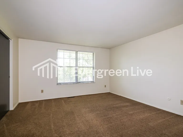 8072 Mount Everest St — Photo 10