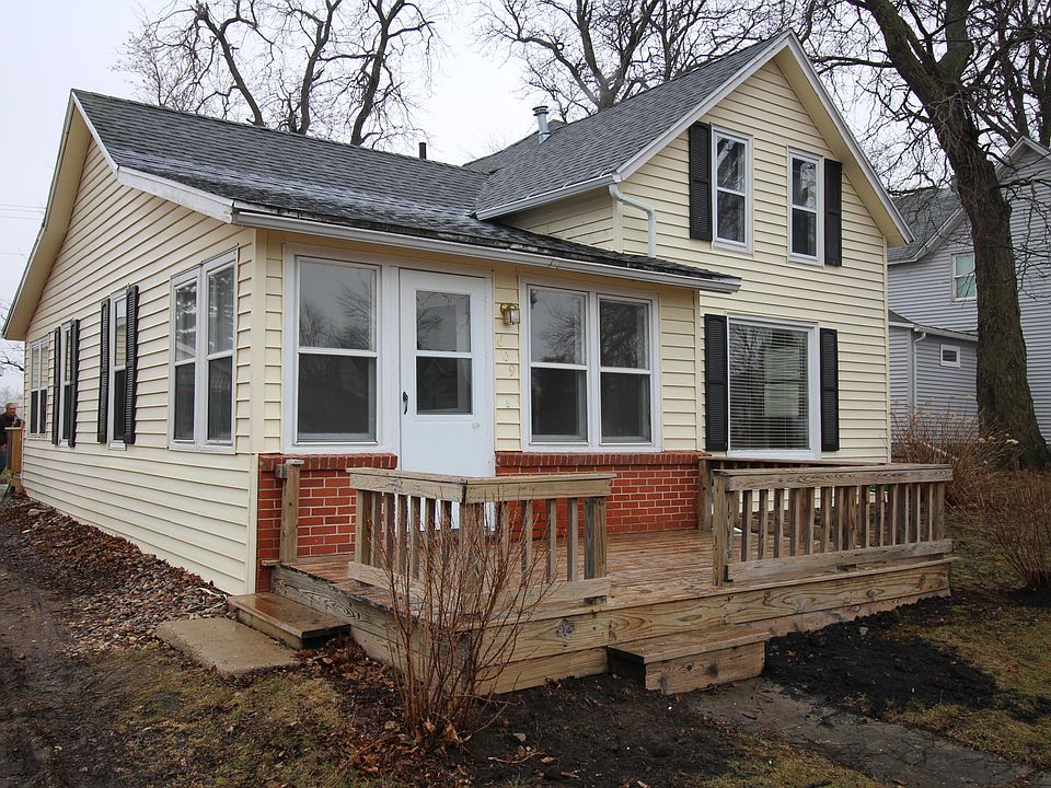 1st image of 609 22nd St