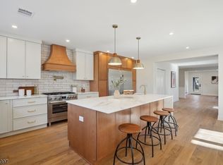 27 Warren Rd, Maplewood, NJ 07040